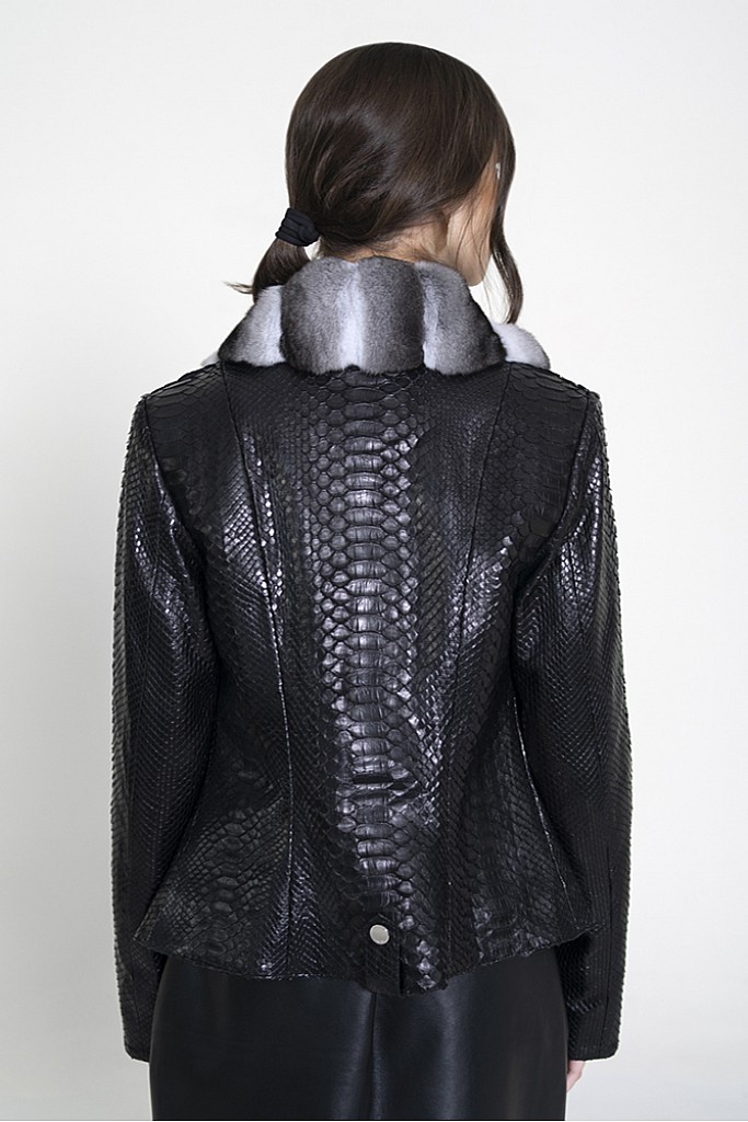 Geaca de piele natura de piton negru cu chinchilla royal, Samantha , Carolina Design