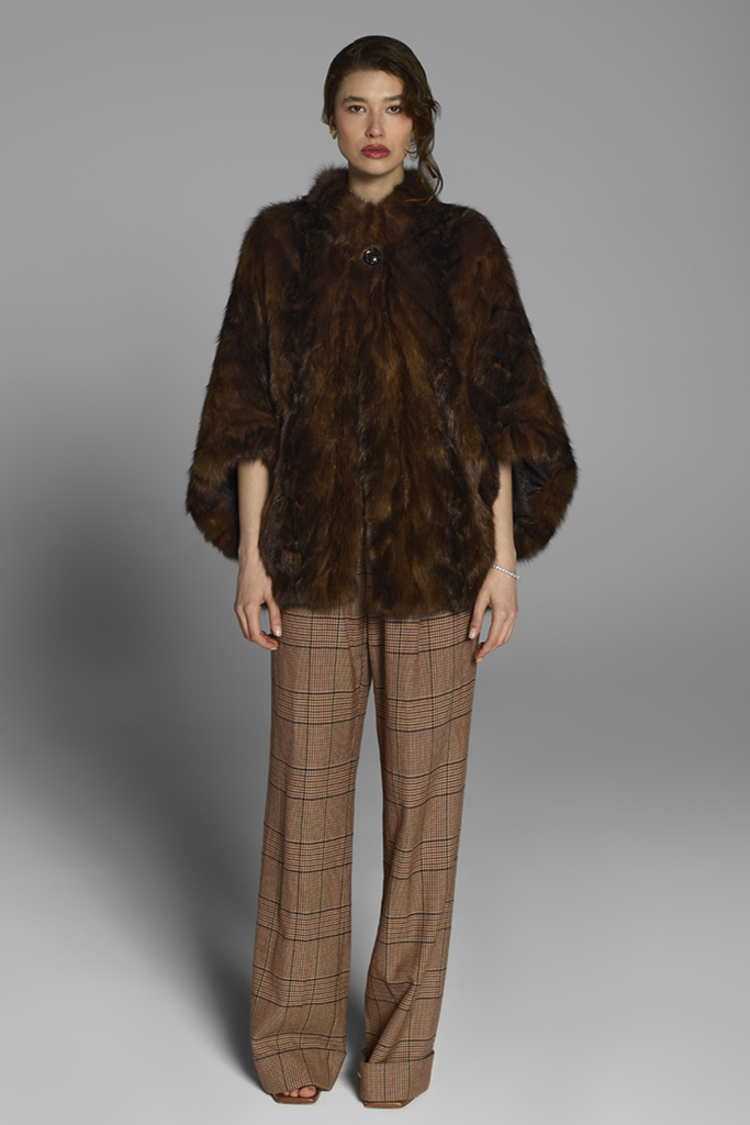 Haina de blana naturala de samur, (Zibelina ruseasca), FLUTURES,  Miranda , Carolina Design Haina de blana naturala de samur, (Zibelina ruseasca), FLUTURES,  Miranda , Carolina Design