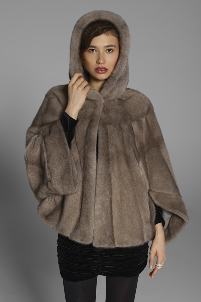 Haina de blana naturala de vizon (nurca), cu gluga, 019K, Blue Iris, Aria, Carolina Design Haina de blana naturala de vizon (nurca), cu gluga, 019K, Blue Iris, Aria, Carolina Design