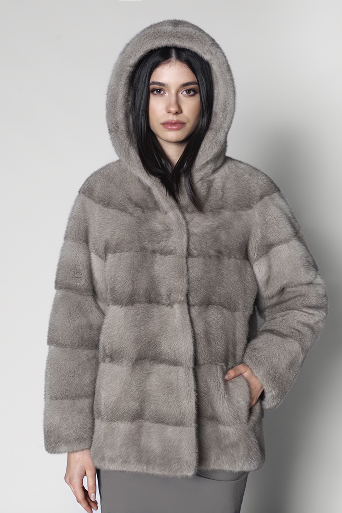 Haina de blana naturala de vizon ( nurca ) , cu gluga ,  8490.G.70 , Blue Iris , Carolina Design Haina de blana naturala de vizon ( nurca ) , cu gluga ,  8490.G.70 , Blue Iris , Carolina Design