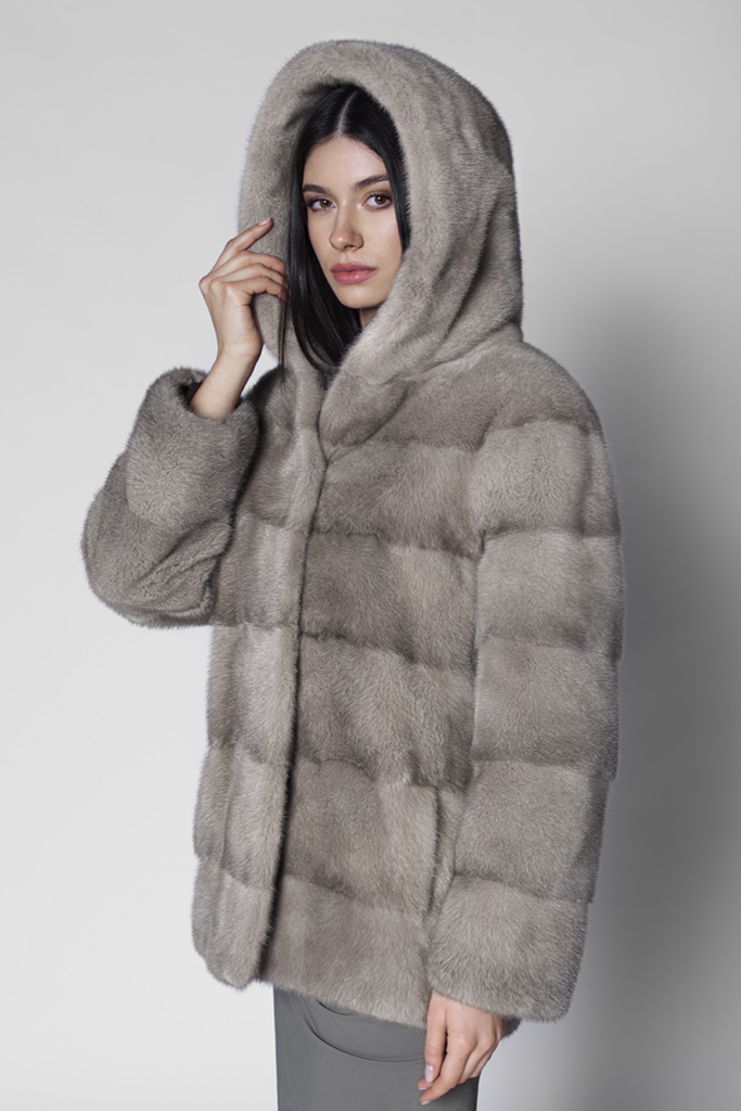 Haina de blana naturala de vizon ( nurca ) , cu gluga ,  8490.G.70 , Blue Iris , Carolina Design Haina de blana naturala de vizon ( nurca ) , cu gluga ,  8490.G.70 , Blue Iris , Carolina Design