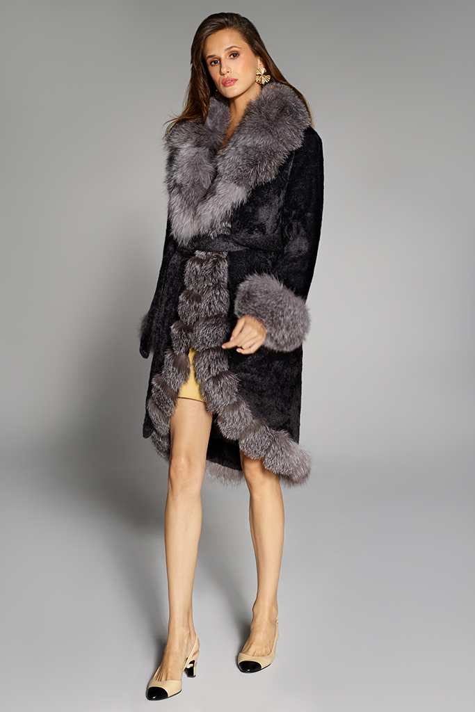 Palton din Alcantara Negru cu blana de Vulpe Argintie, Carolina Design x BLD