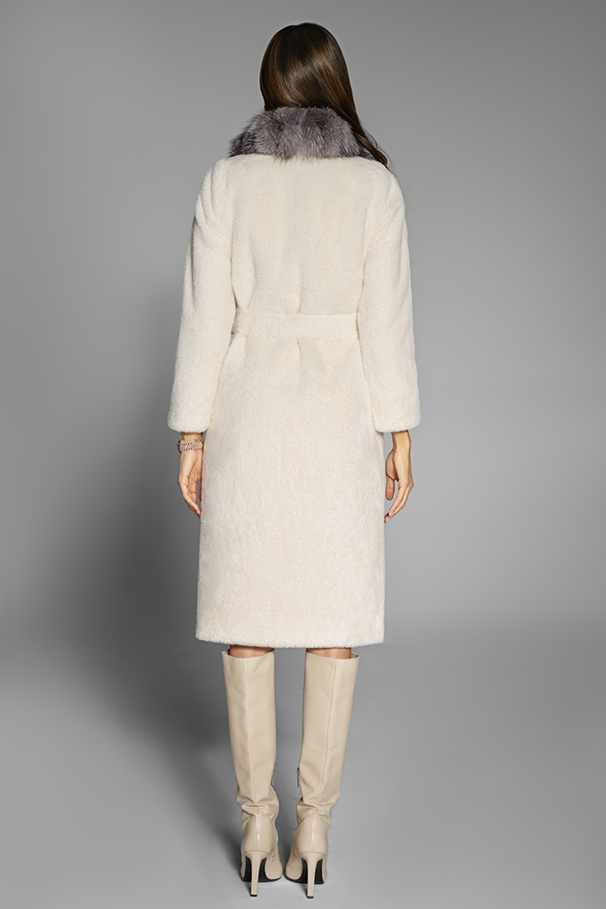 Palton din Alcantara cu blana naturala de Vulpe Argintie, Daria, cu cordon si capse, Alb, Carolina Design