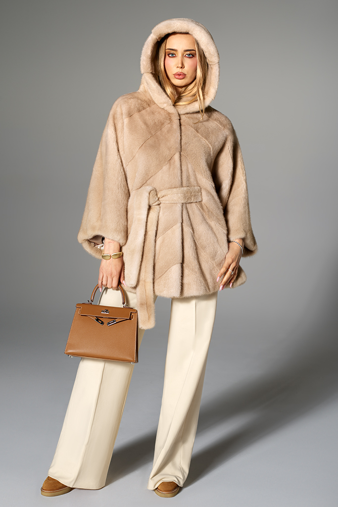 Poncho din blana naturala de vizon (nurca), cu gluga, Palomino, Carolina Design