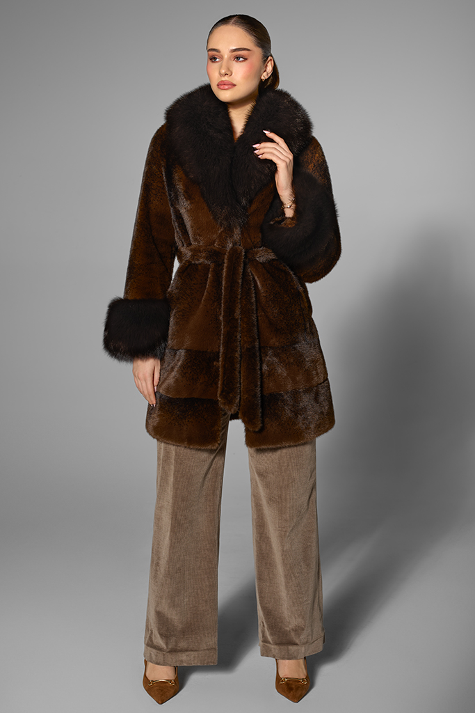 Palton din alcantara cu blana naturala de vulpe samur, cu cordon, Chocolate, Carolina Design