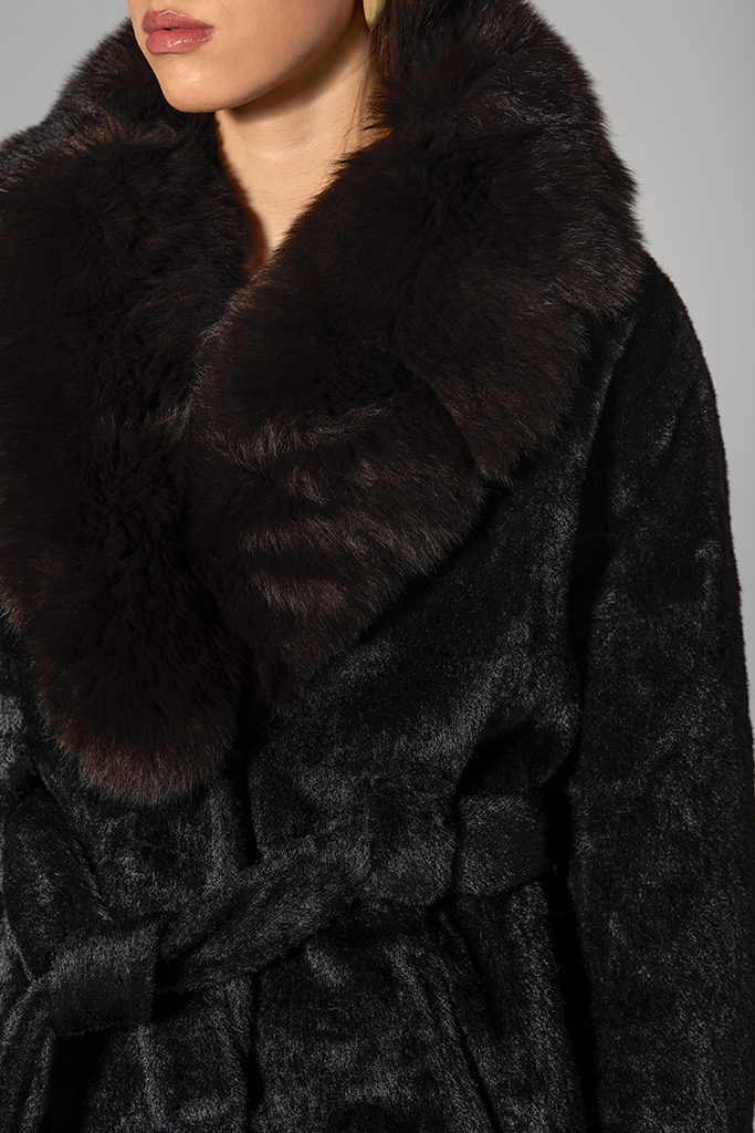 Haina din alcantara cu guler din blana naturala de vulpe, Maddie, Black, Carolina Design Haina din alcantara cu guler din blana naturala de vulpe, Maddie, Black, Carolina Design
