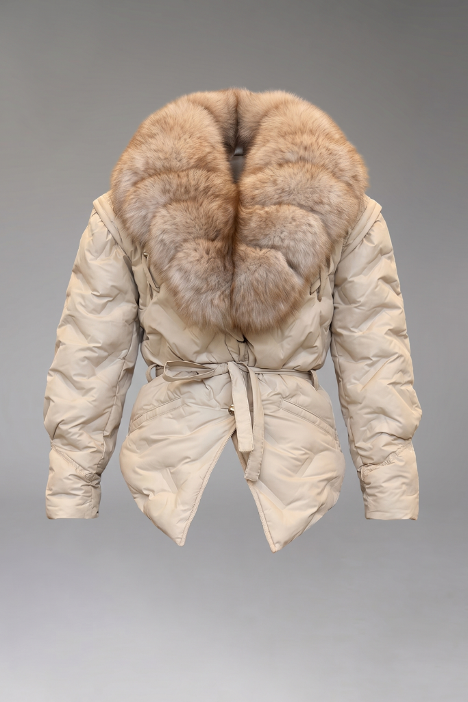 Geacă Parka Scurtă Impermeabilă cu blană naturală de vulpe, Solène, K2, Bej, Carolina Design Geacă Parka Scurtă Impermeabilă cu blană naturală de vulpe, Solène, K2, Bej, Carolina Design