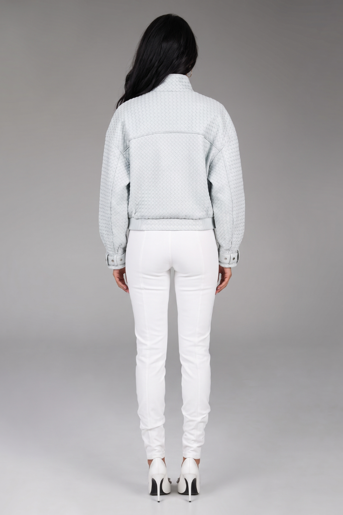 Haina din piele naturala impletita, White, Carolina Design Haina din piele naturala impletita, White, Carolina Design