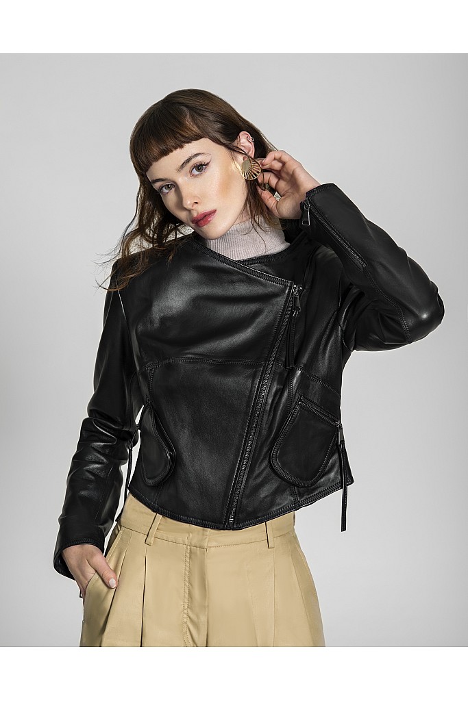 Jacheta de piele naturala cu guler decupat, Victoria , 1540 , Black , Carolina Design