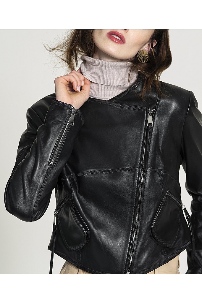 Jacheta de piele naturala cu guler decupat, Victoria , 1540 , Black , Carolina Design Jacheta de piele naturala cu guler decupat, Victoria , 1540 , Black , Carolina Design