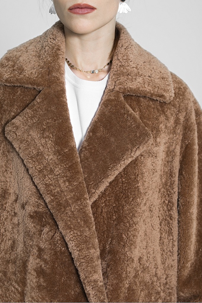 Palton de blana naturala de miel curly Teddy , Anastasya , MK2103.110 , Whisky , Carolina Design